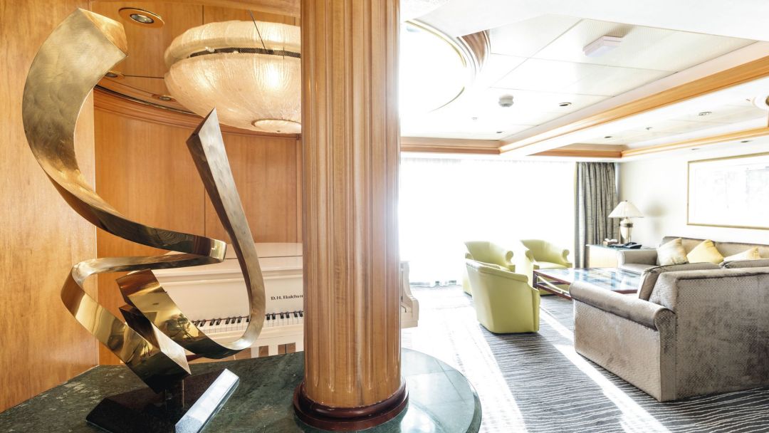 Marella Discovery Royal Suite 1.jpg